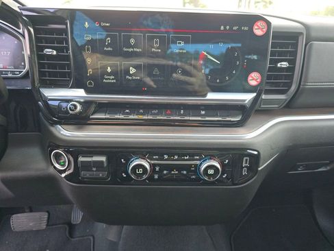 Used 2025 GMC Sierra 1500 SLT image 19