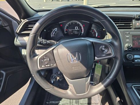 Used 2017 Honda Civic Sport image 32