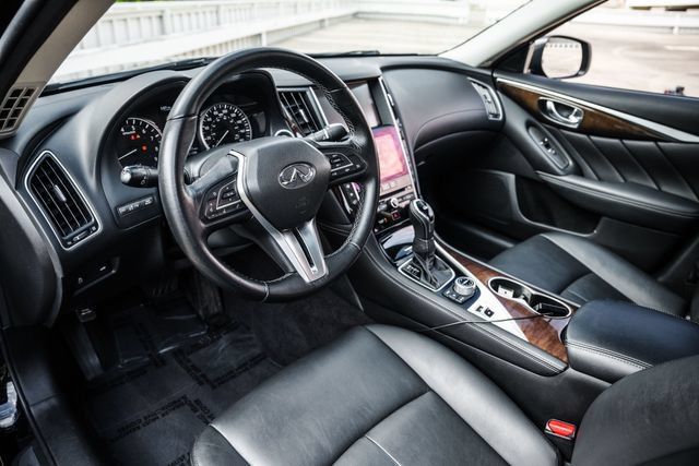 Used 2018 INFINITI Q50 Luxe AWD/4WD image 2