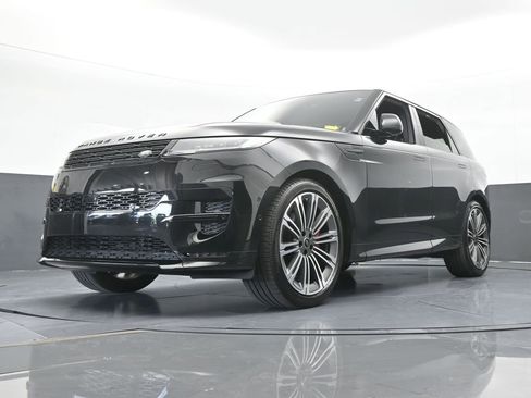 Used 2025 Land Rover Range Rover Sport Dynamic SE AWD/4WD image 54