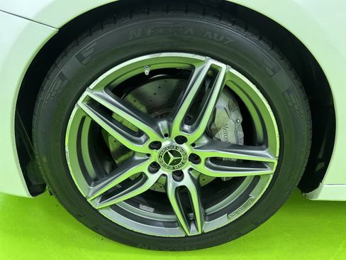 Used 2019 Mercedes-Benz E 450 4MATIC Sedan w/ Premium Package image 15
