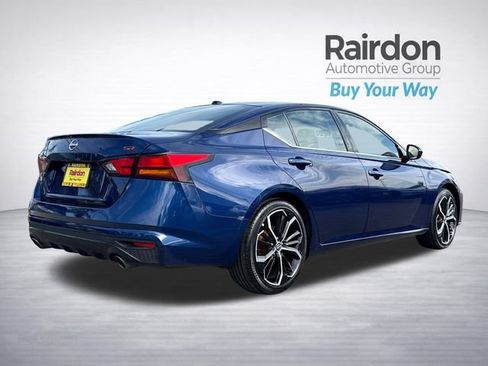 Used 2023 Nissan Altima 2.5 SR FWD image 7