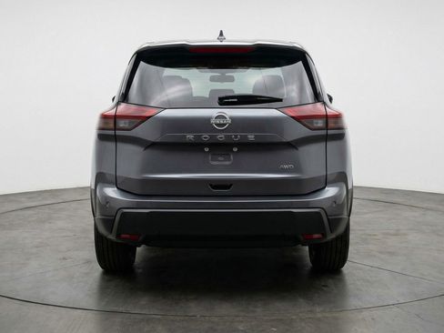 Used 2025 Nissan Rogue SV image 7