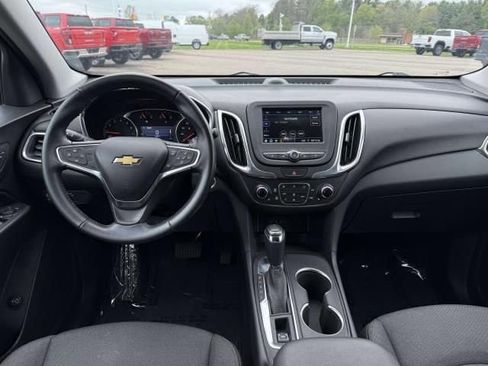 Used 2019 Chevrolet Equinox LT AWD/4WD image 16