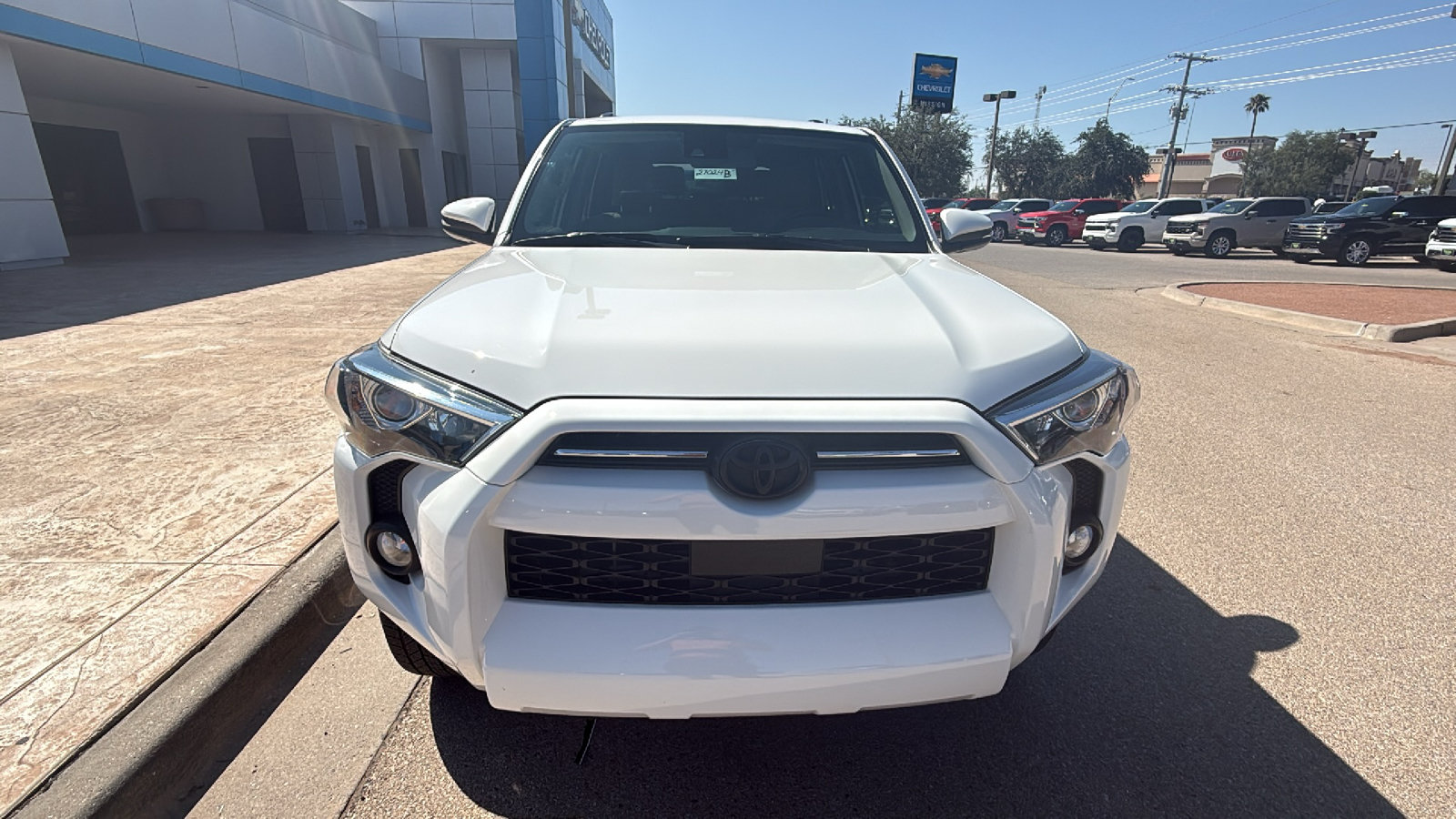 Used 2020 Toyota 4Runner SR5 Premium AWD/4WD image 2