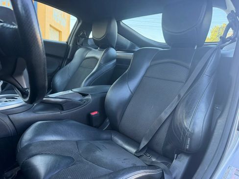 Used 2014 Nissan 370Z Touring w/ Sport Package RWD image 10