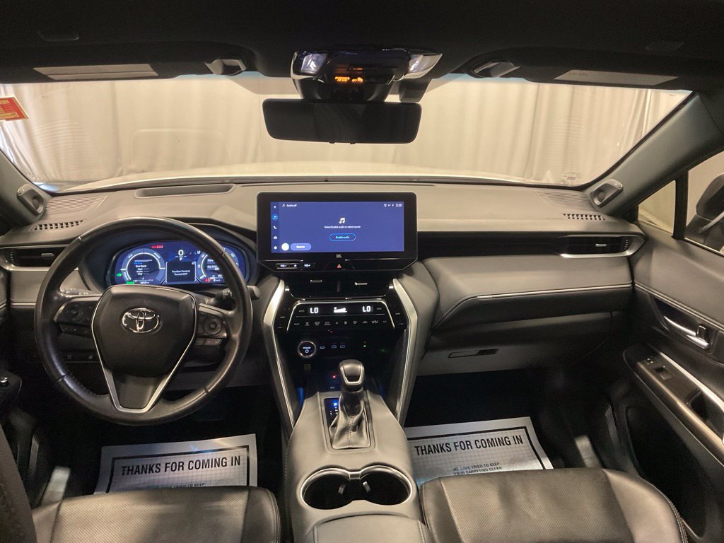 Used 2023 Toyota Venza Limited AWD/4WD image 4