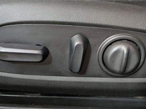 Used 2019 Chevrolet Malibu LT image 13