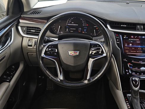 Used 2017 Cadillac XTS Luxury image 13