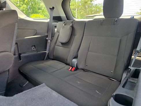 Used 2022 Ford Explorer XLT RWD image 54