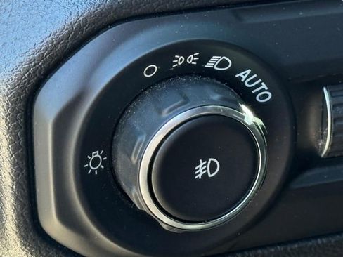 Used 2022 Jeep Wrangler Rubicon w/ LED Lighting Group AWD/4WD image 20
