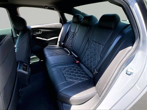 Used 2025 Honda Accord Sport image 18