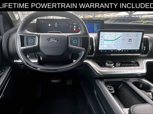 Used 2025 Ford Expedition Platinum AWD/4WD image 6