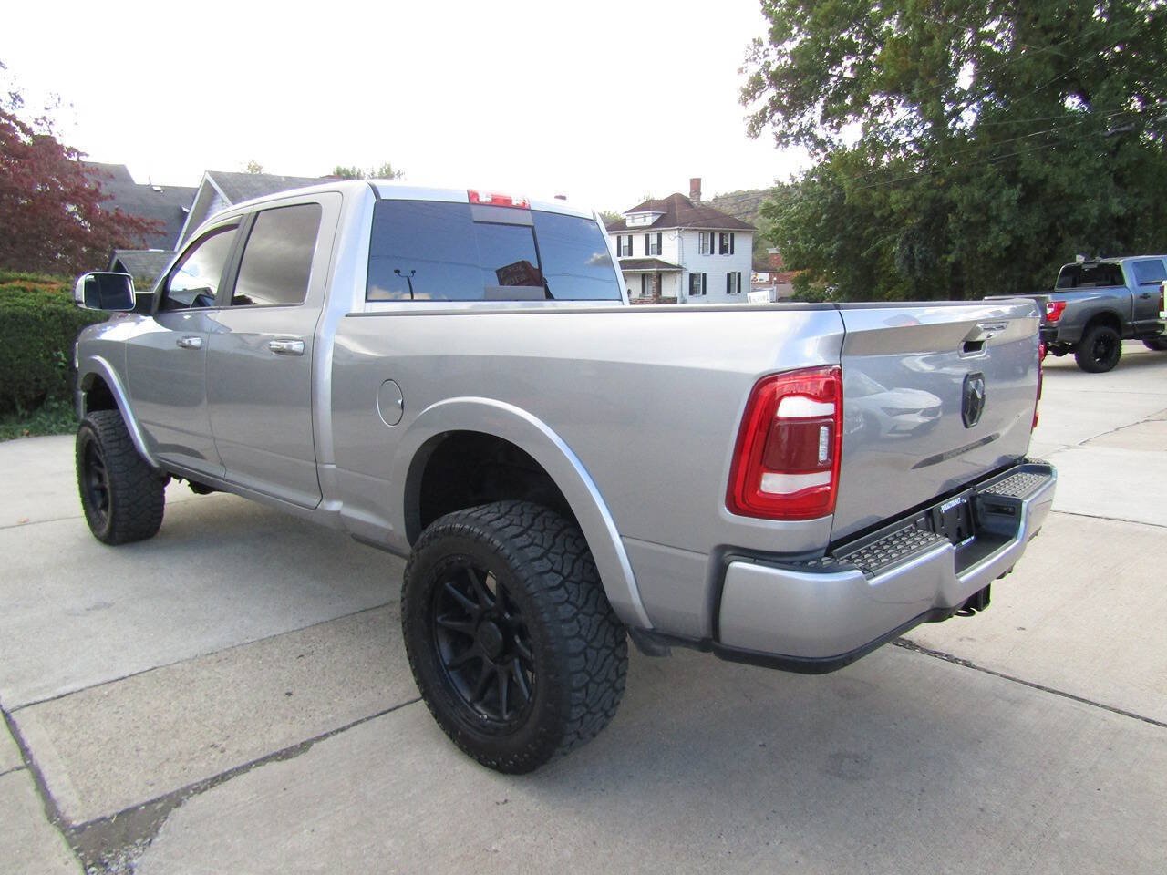 Used 2022 RAM 2500 Laramie w/ Body Color Bumper Group AWD/4WD image 7