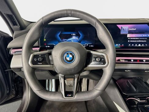 Used 2024 BMW i5 eDrive40i w/ M Sport Package RWD image 12