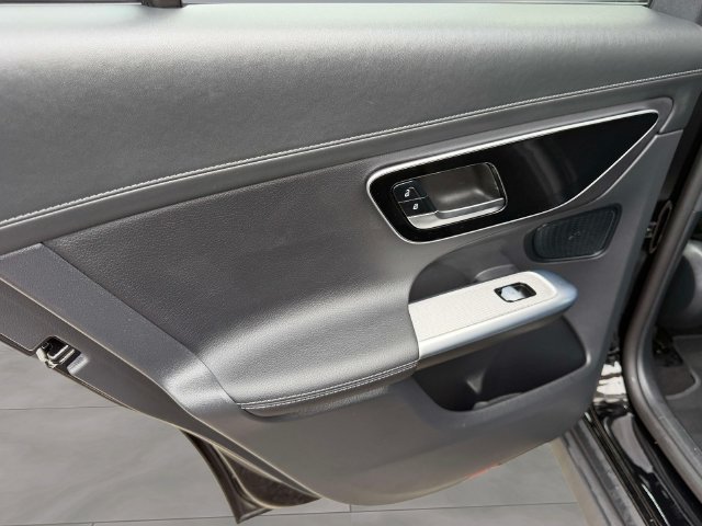 Certified 2023 Mercedes-Benz GLC 300 4MATIC image 11