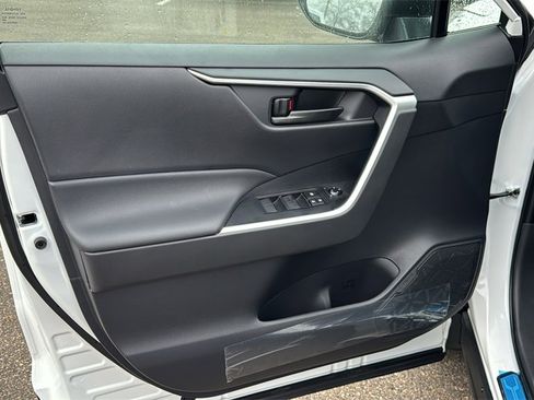 New 2025 Toyota RAV4 LE image 13