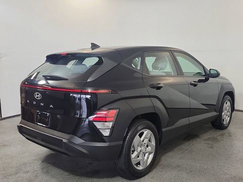 Used 2025 Hyundai Kona SE FWD image 6