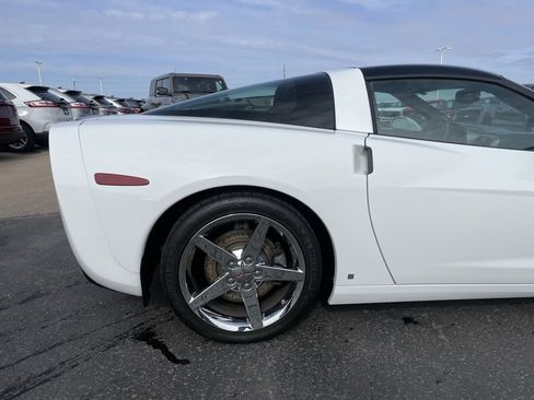 Used 2007 Chevrolet Corvette Coupe w/ Preferred Equipment Group image 35
