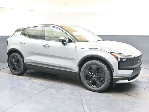 New 2026 Volvo EX30 Cross Country Ultra image 7