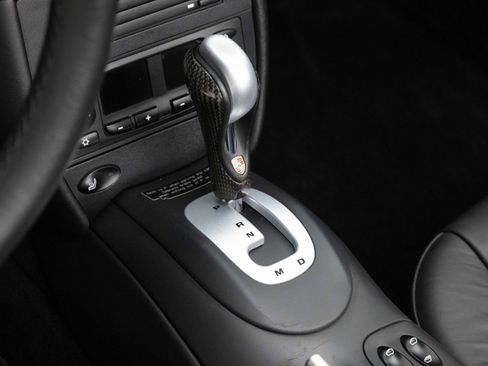 Used 2004 Porsche 911 Carrera 4 AWD/4WD image 18