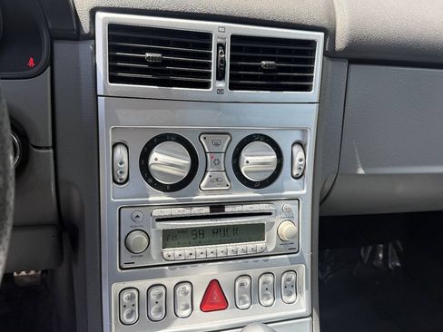 Used 2004 Chrysler Crossfire Coupe RWD image 9