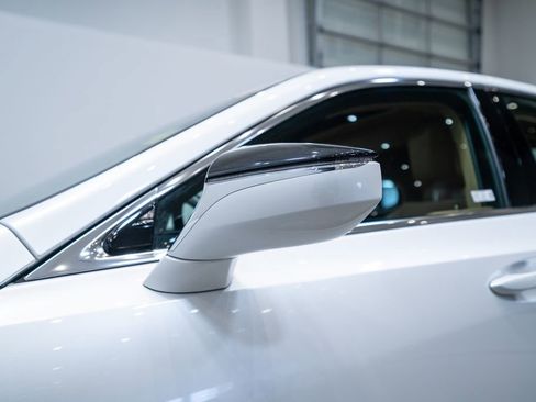 Used 2023 Lexus ES 350 w/ Premium Package image 12