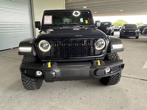 Used 2025 Jeep Wrangler Unlimited Sport AWD/4WD image 8