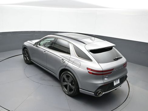 Used 2023 Genesis GV70 2.5T w/ Sport Prestige Package image 40