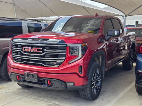 Used 2025 GMC Sierra 1500 AT4 w/ AT4 Premium Package AWD/4WD image 3