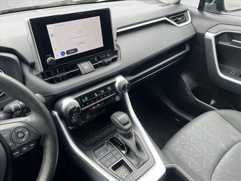 Used 2025 Toyota RAV4 XLE image 15
