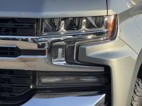 Used 2021 Chevrolet Silverado 1500 LT AWD/4WD image 10