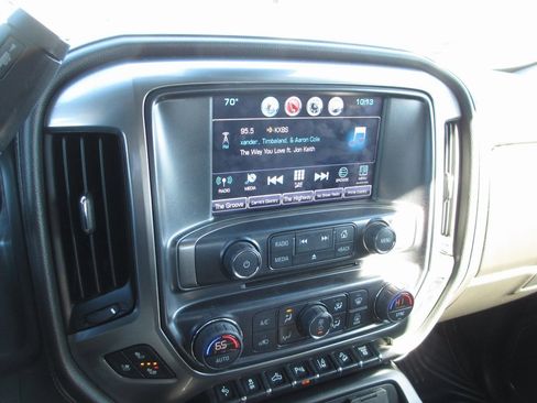 Used 2019 Chevrolet Silverado 2500 LTZ w/ Duramax Plus Package image 27