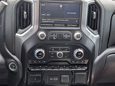 Used 2022 GMC Sierra 1500 Denali w/ Driver Alert Package II AWD/4WD image 14