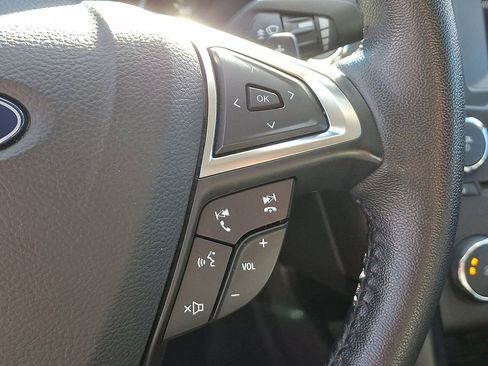 Certified 2018 Ford Fusion SE w/ Equipment Group 201A image 22