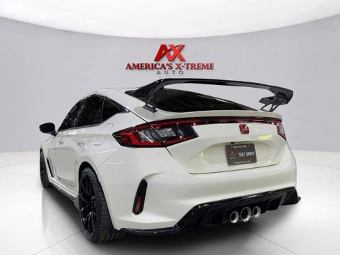 Used 2025 Honda Civic Type R image 4