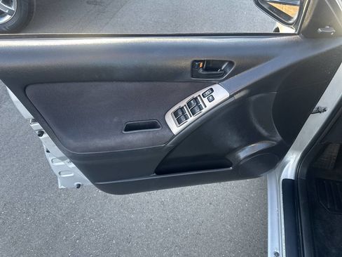 Used 2007 Toyota Matrix image 20