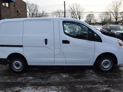 Used 2021 Nissan NV200 S w/ Back Door Glass Package image 5