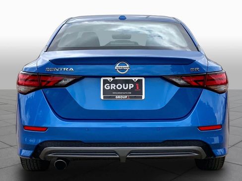 Used 2023 Nissan Sentra SR w/ Electronics Package FWD image 5