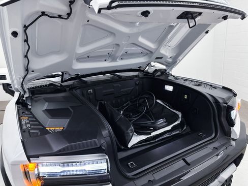 Used 2025 GMC Hummer EV 2X image 35