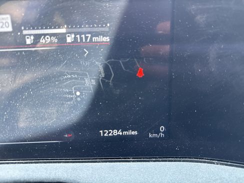 Used 2024 Nissan Ariya AWD image 3