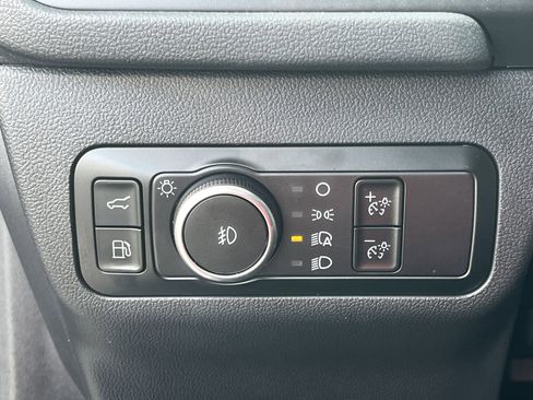 Certified 2025 Ford Escape ST-Line Elite w/ Premium Technology Package AWD/4WD image 11