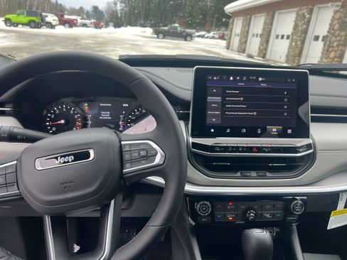New 2026 Jeep Compass Limited image 16