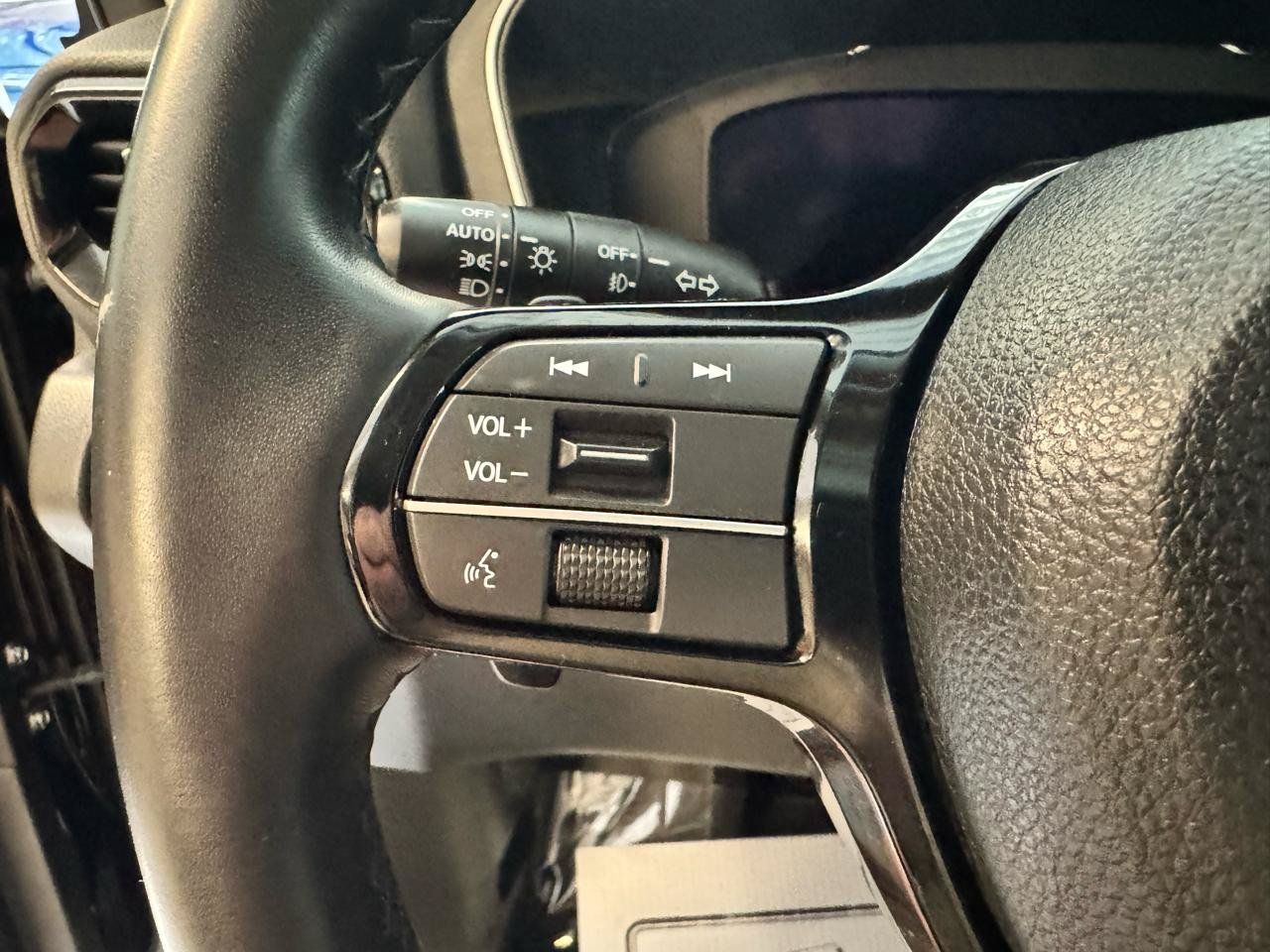 Used 2023 Honda Pilot Elite image 12