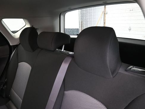 Used 2023 Kia Soul LX FWD image 12