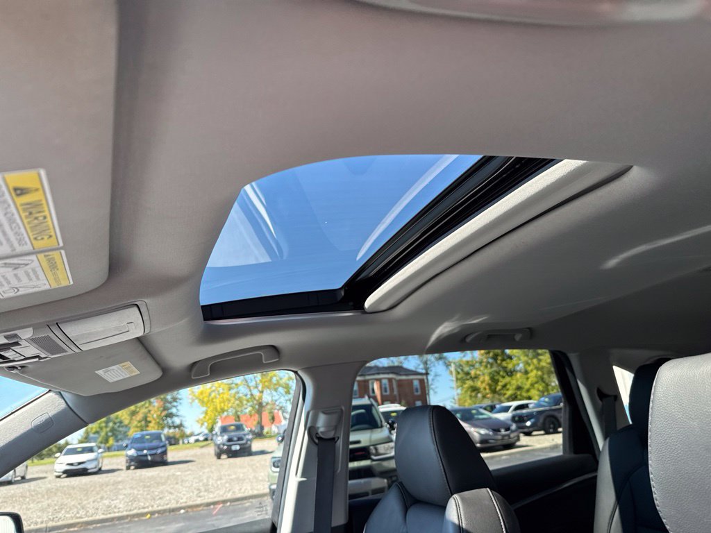 Certified 2018 Acura MDX w/ Technology Package FWD image 32
