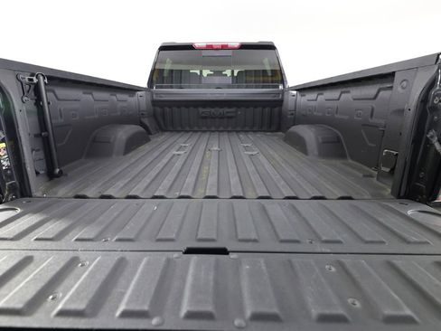 Used 2025 GMC Sierra 2500 AT4 w/ AT4 Premium Plus Package AWD/4WD image 7