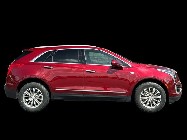 Used 2017 Cadillac XT5 Luxury w/ Driver Awareness Package FWD image 11