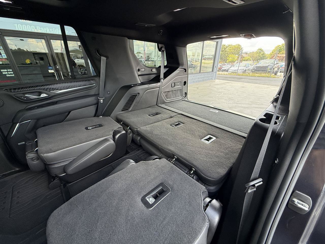 Used 2024 GMC Yukon Denali w/ Advanced Technology Package AWD/4WD image 53