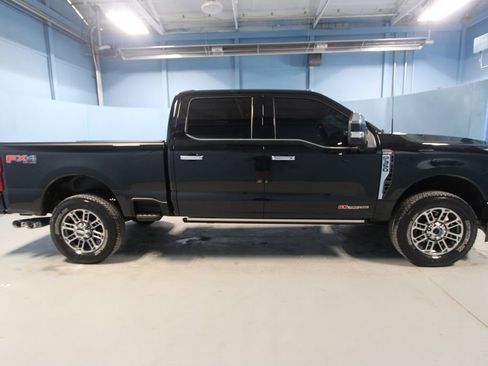 Used 2024 Ford F350 Limited w/ FX4 Off-Road Package image 43
